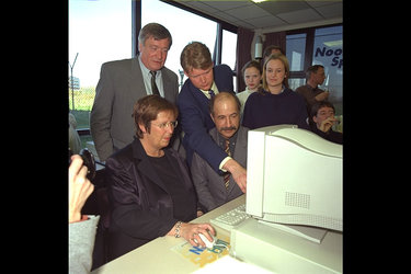 Dutch Minister opens remote sensing classroom