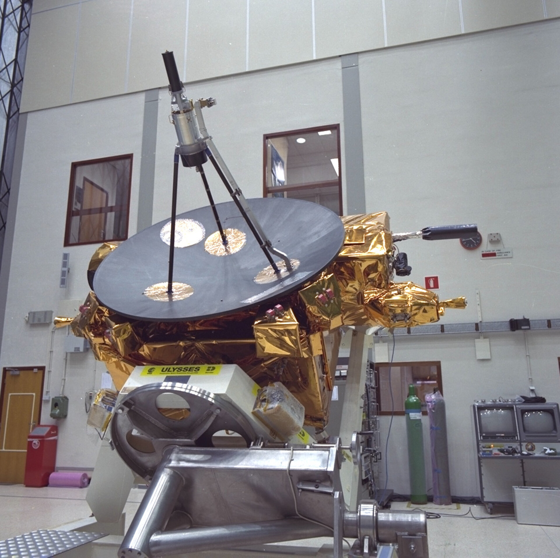 Ulysses in ESTEC Test Centre