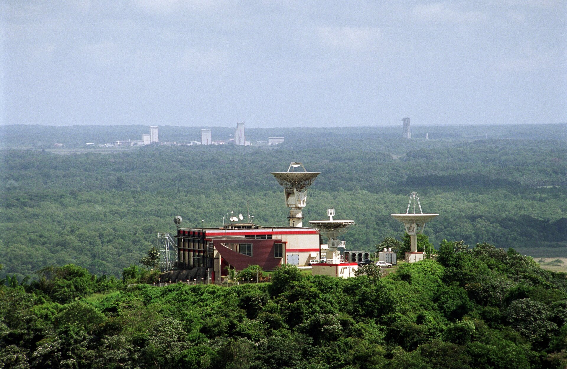 Galliot ground station used to track the Ariane launchers