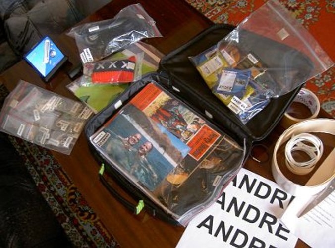 1.5 kg of personal belongings