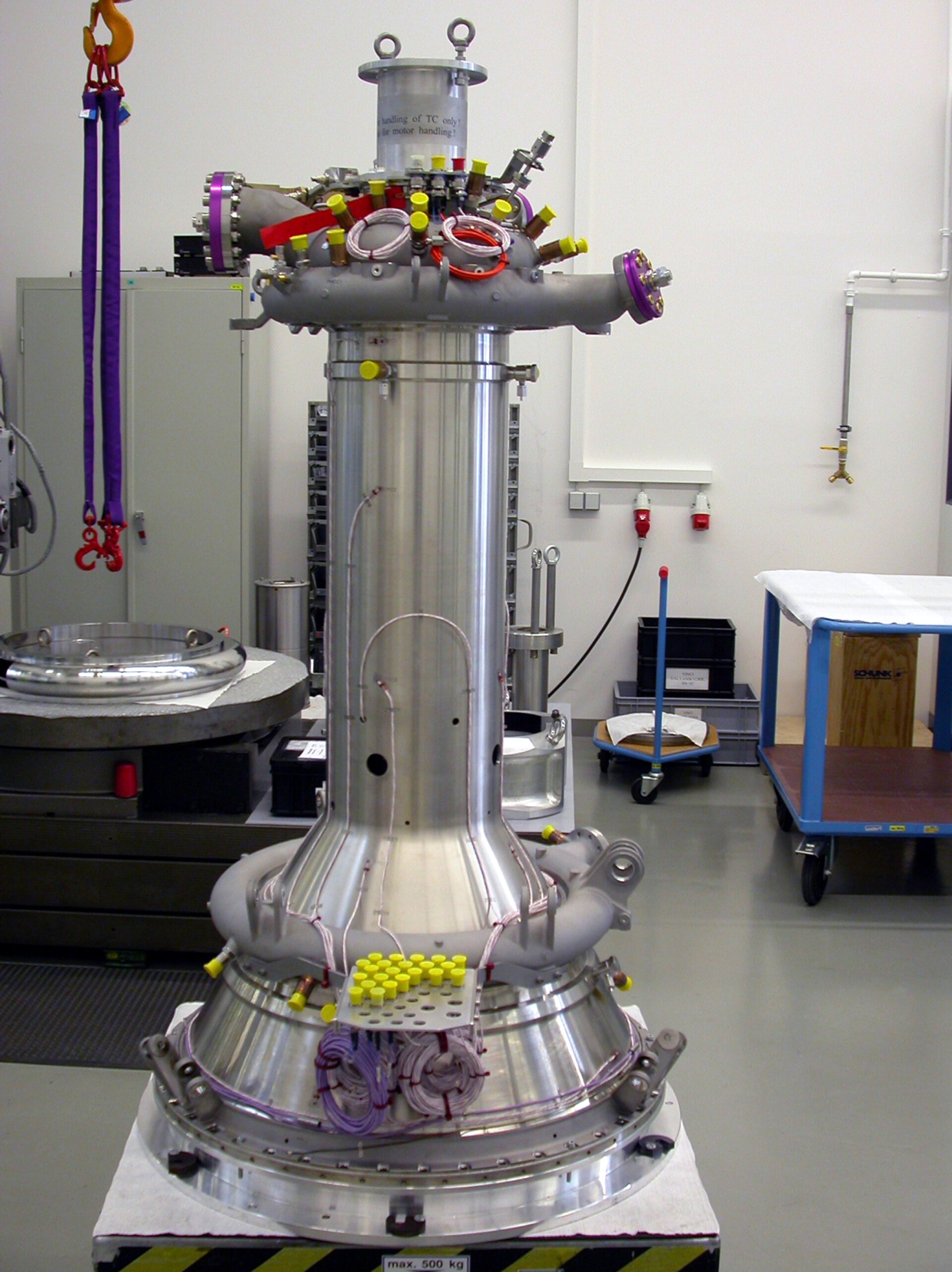 Vinci engine thrust chamber