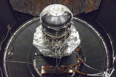 Herschel cryostat in the Large Space Simulator