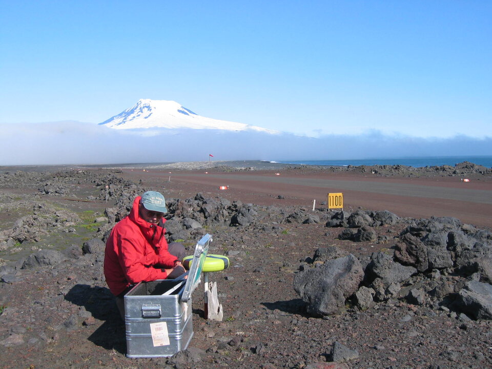 Referencing airborne gravity measurements with GPS