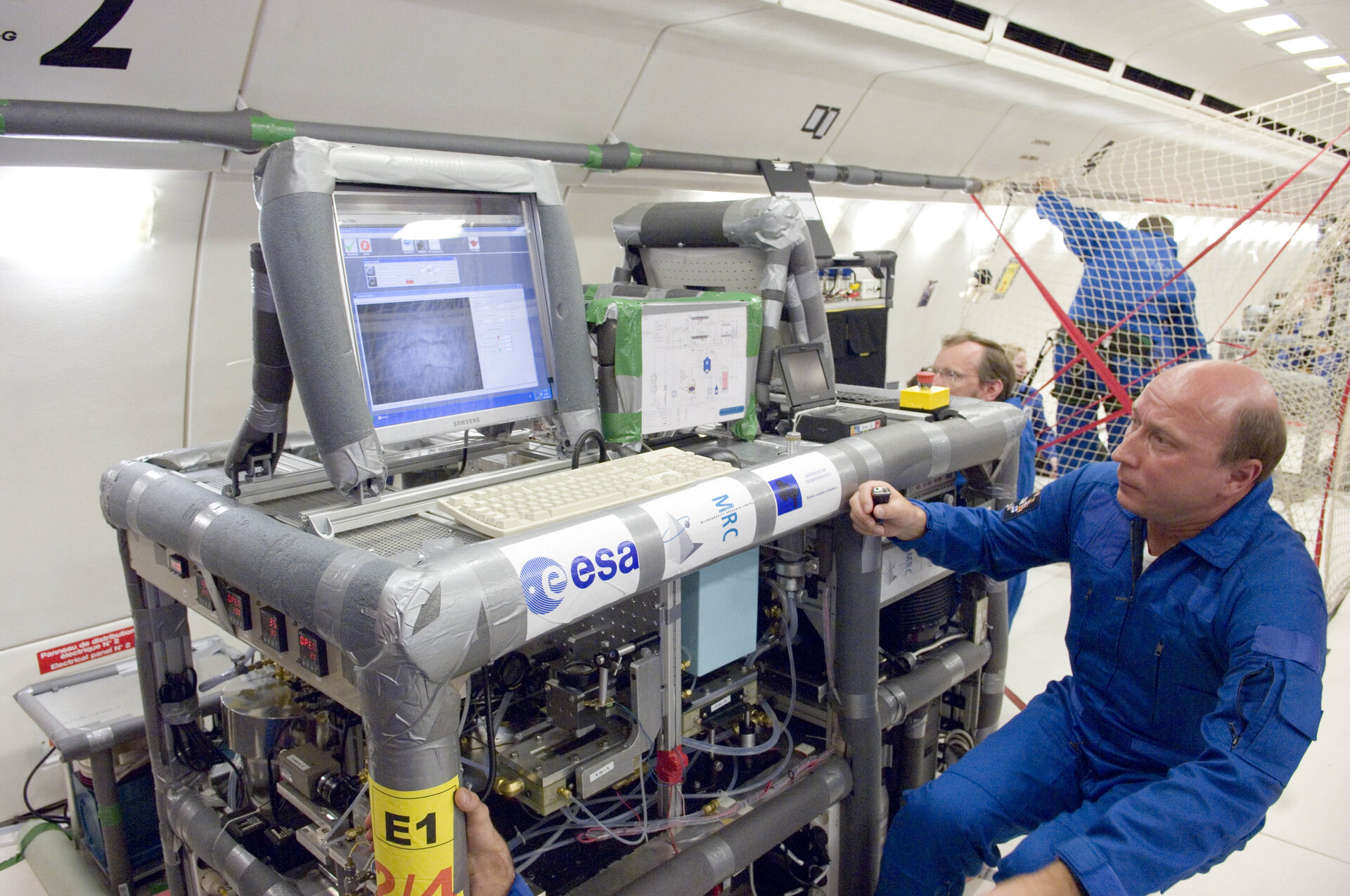 Prof. Oleg Kabov conducting the experiment on flim evaporation and condensation