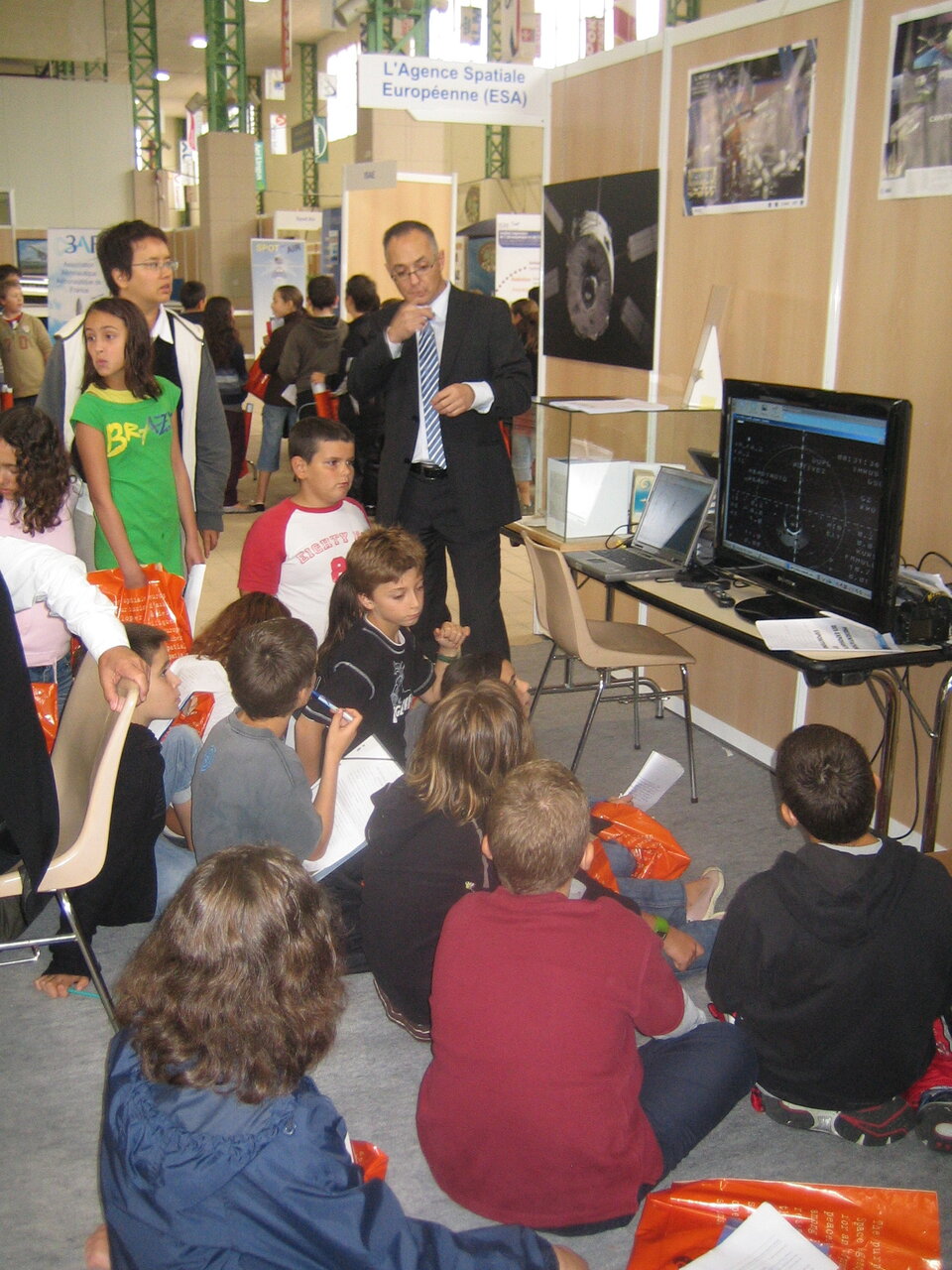 Présentation du simulateur d'amarrage pour l'entraînement des astronautes