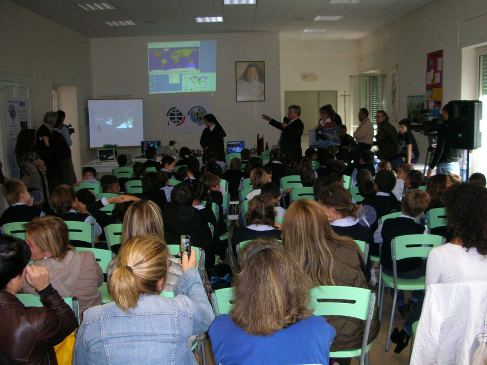 Scuola paritaria primaria ’Santa Teresa del Bambin Gesù’