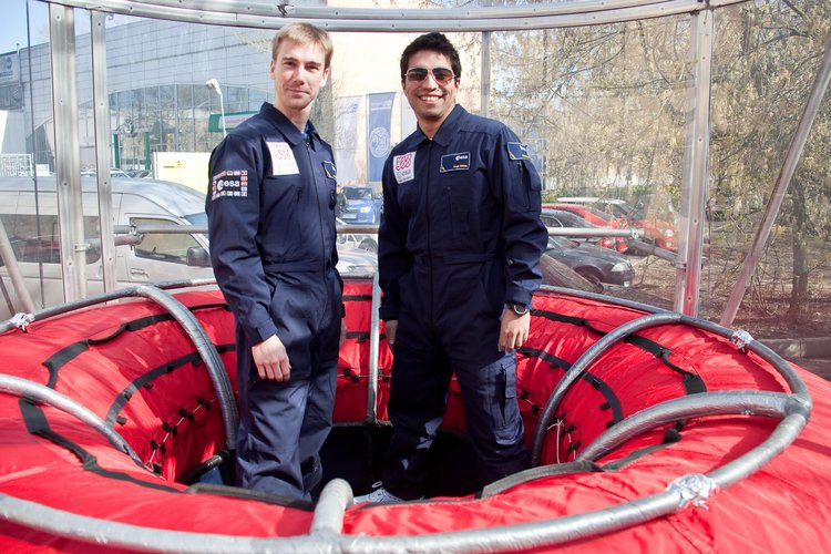 Mars500 520-day isolation study candidates taking part in survival training