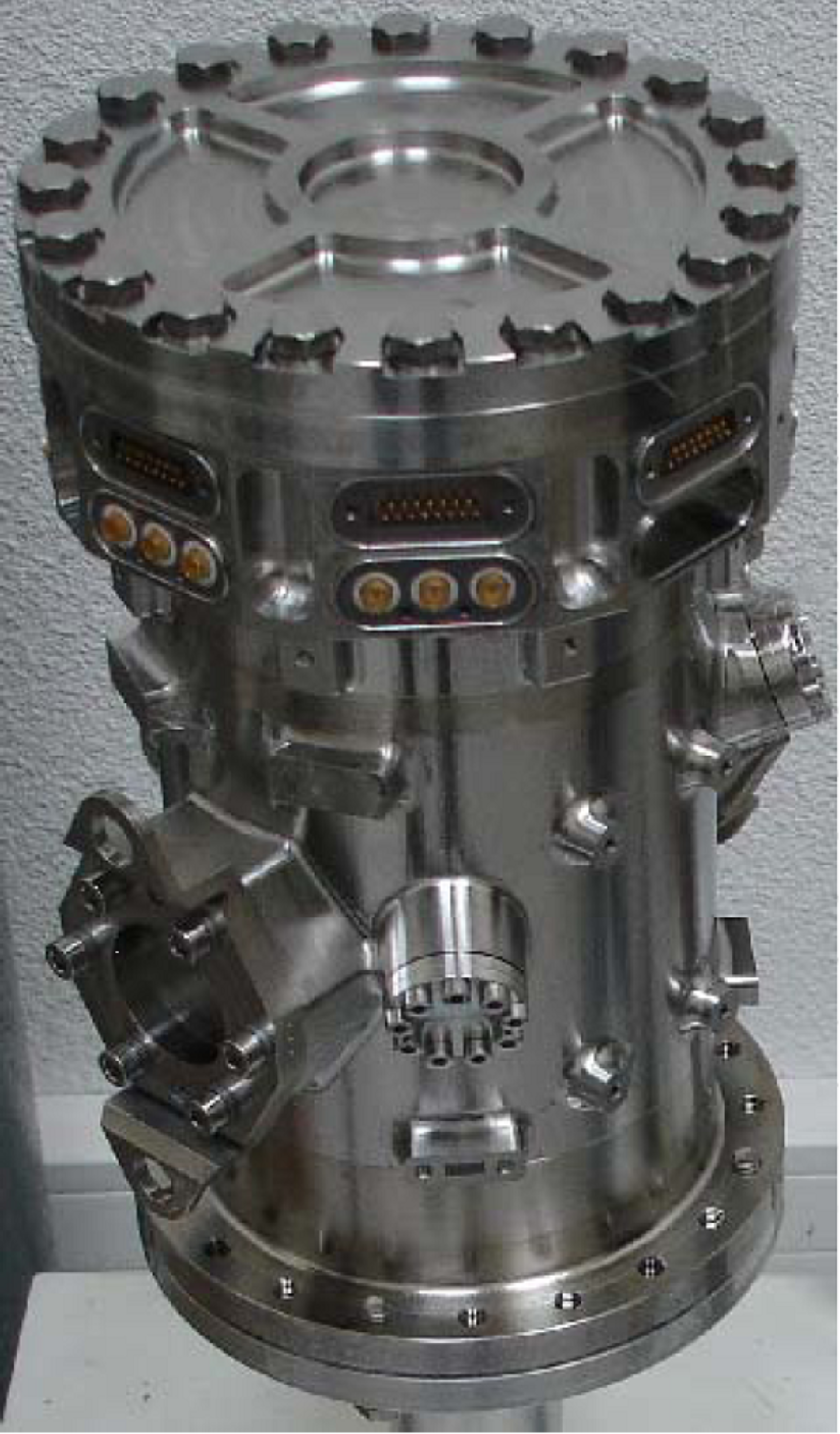 Housing for test mass