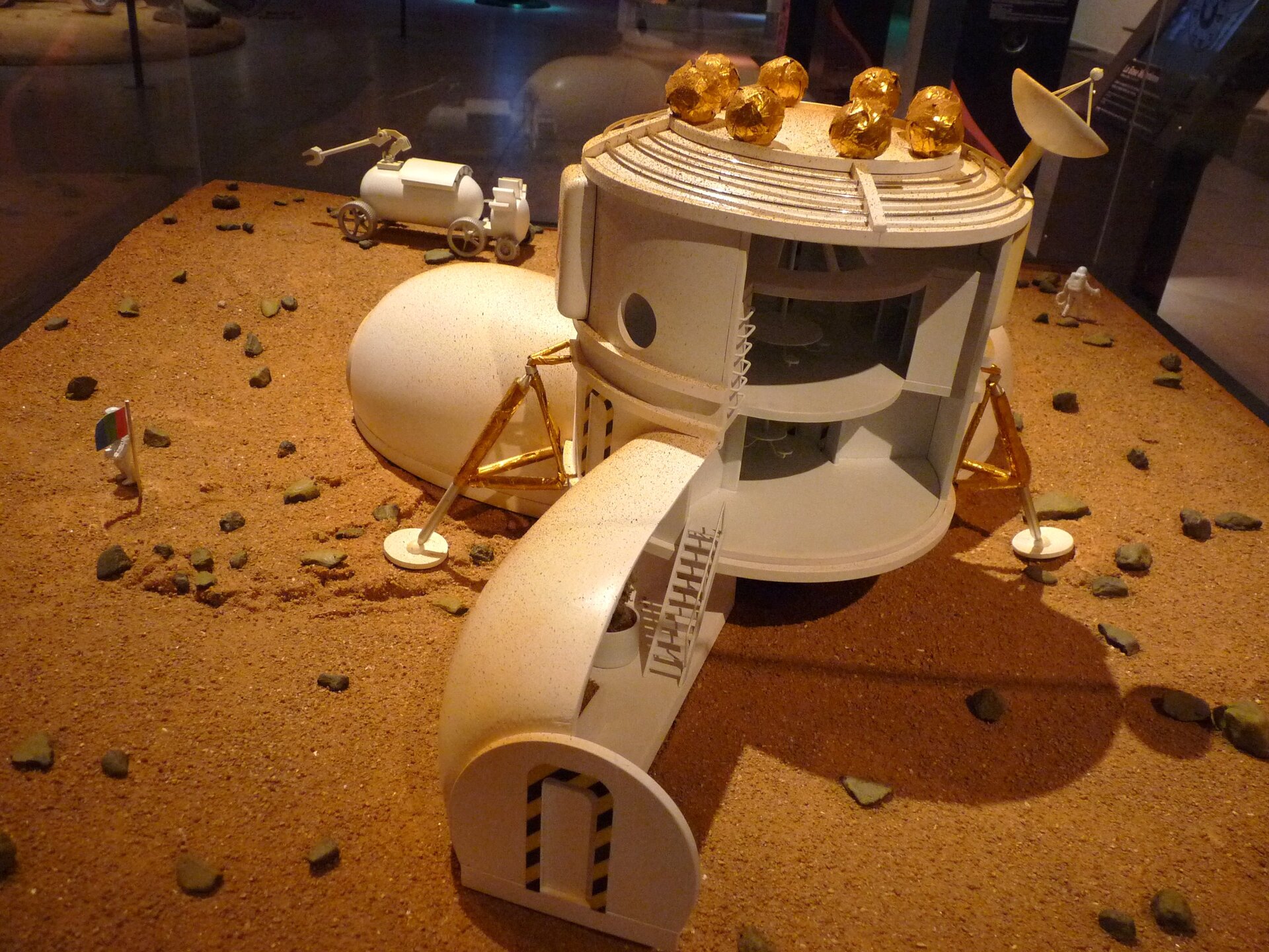 Maquette van een ruimtebasis op Mars
