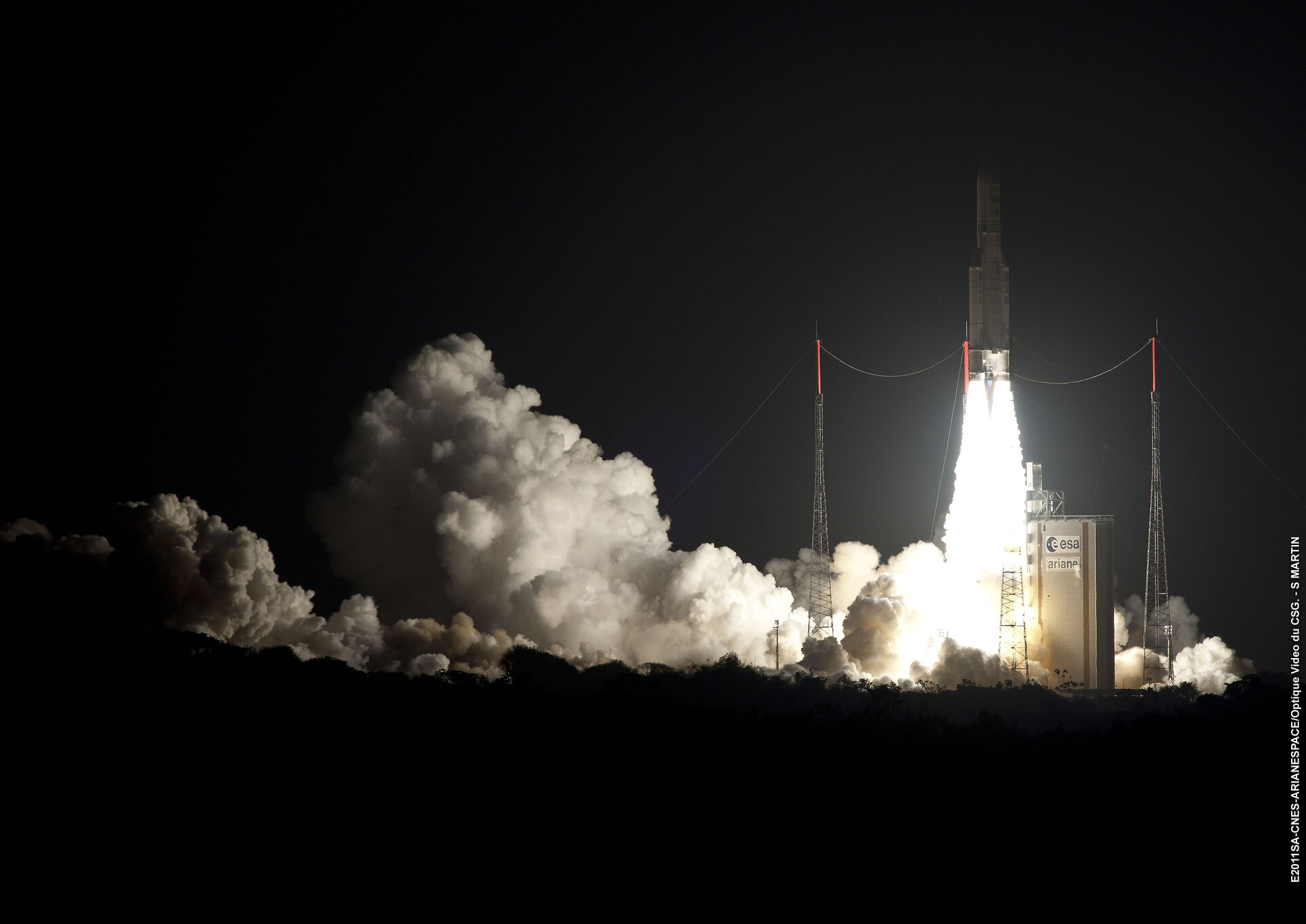 Ariane 5 flight VA204 liftoff