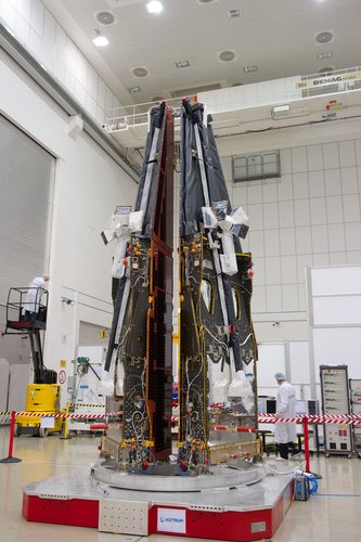 Swarm constellation in IABG cleanroom