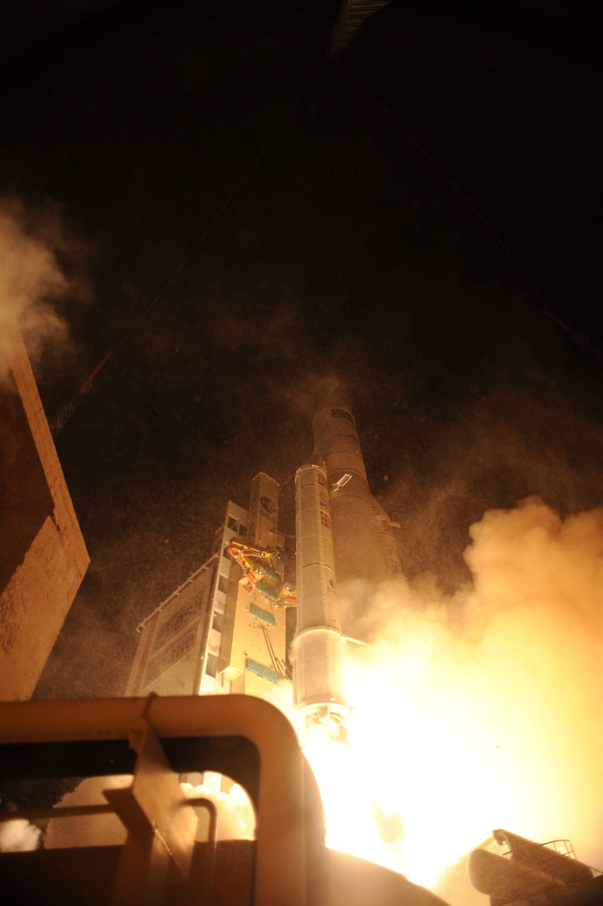 Liftoff of Ariane 5 VA205 with ATV-3