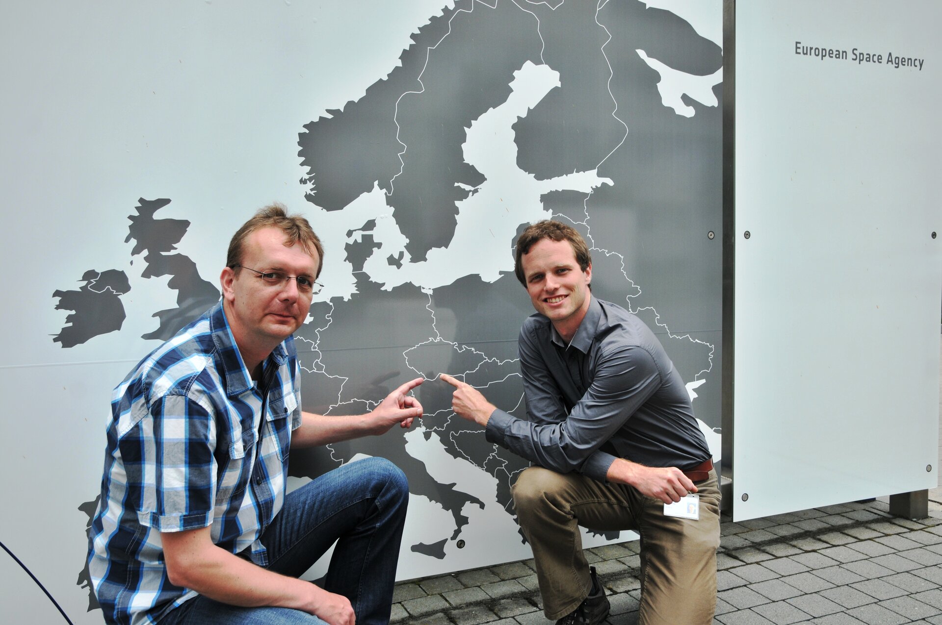 Jiří Marák a český Young Graduate Trainee David Kabath.