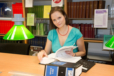 Karolina studovala vesmírné právo v Paříži.