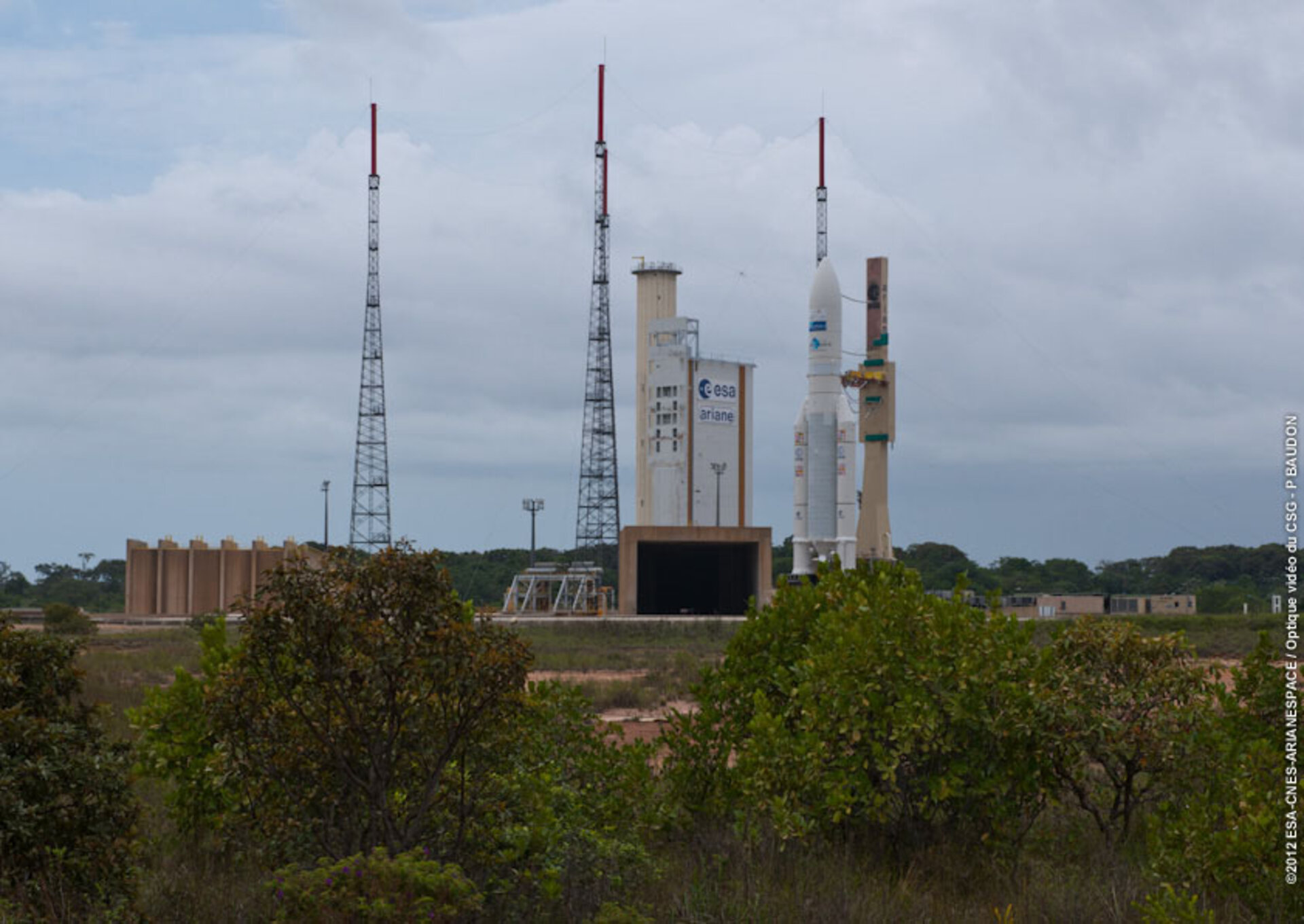 Ariane 5 VA208 transferred to launchpad