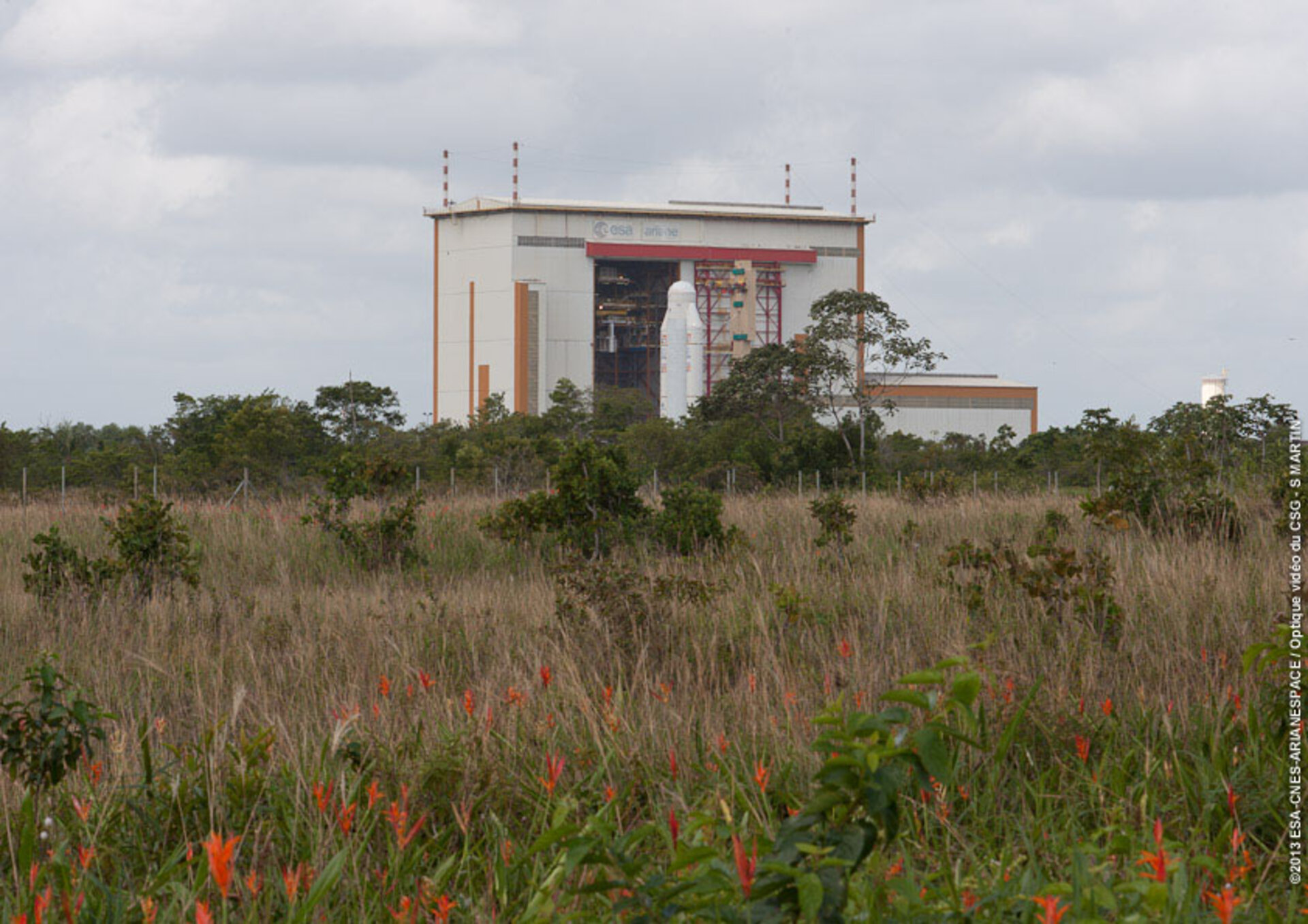 Ariane 5 flight VA213 transferred to final integration building