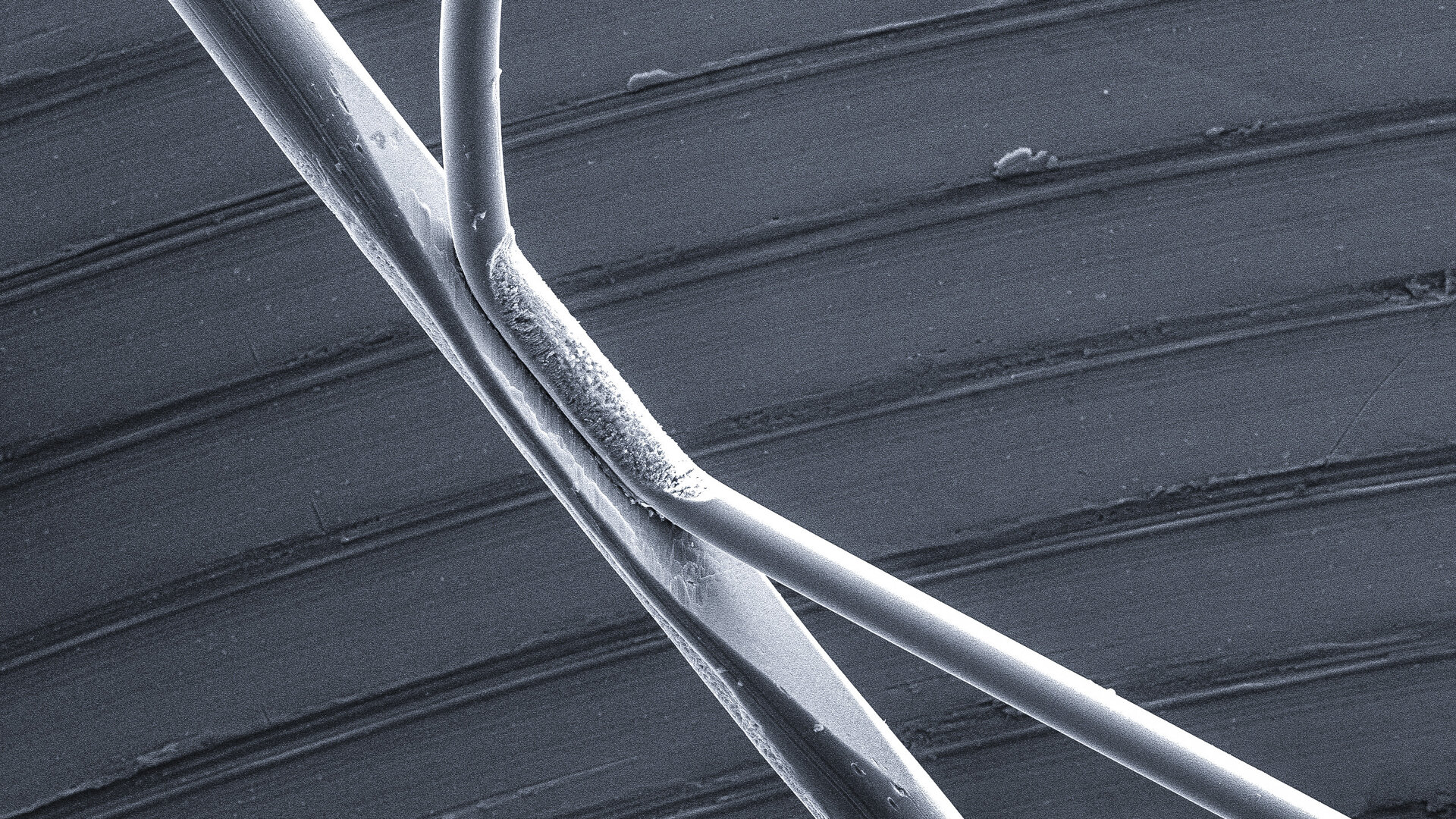 Interweaved tether for 'e-sail'