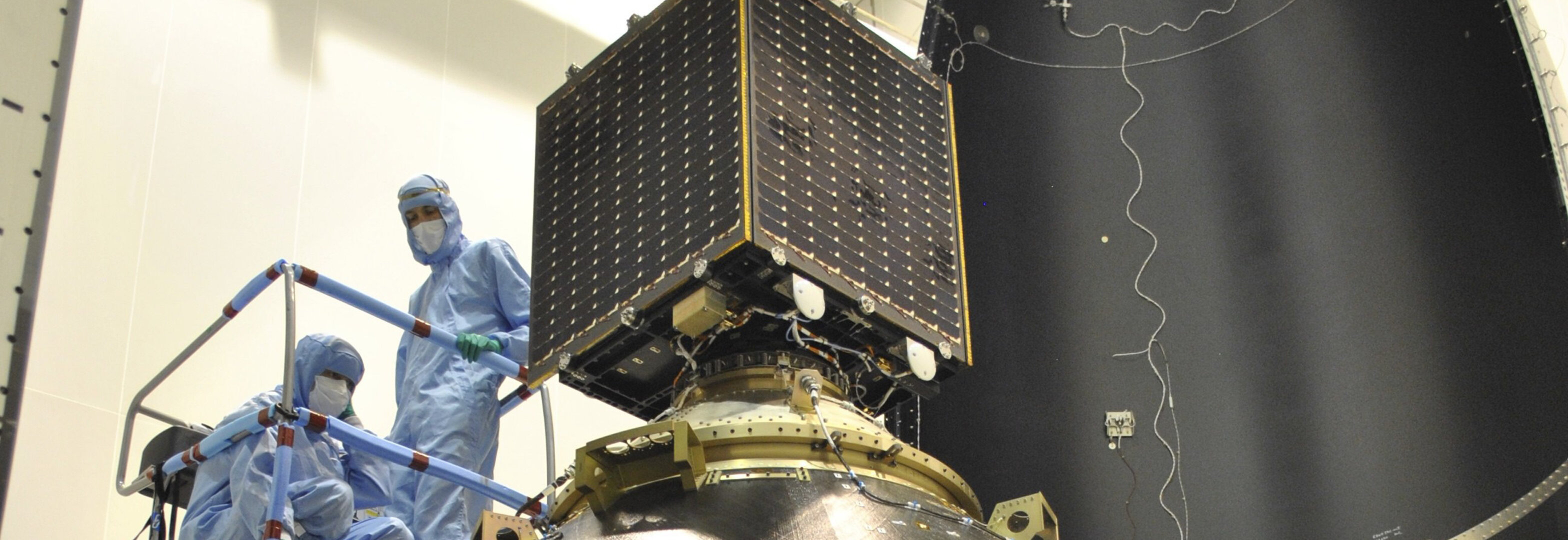 Removing Proba-V's last covers