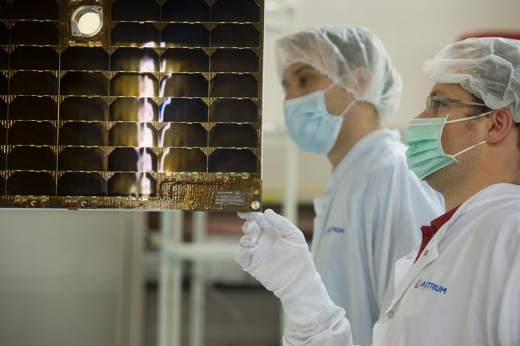 Alphasat solar array installation