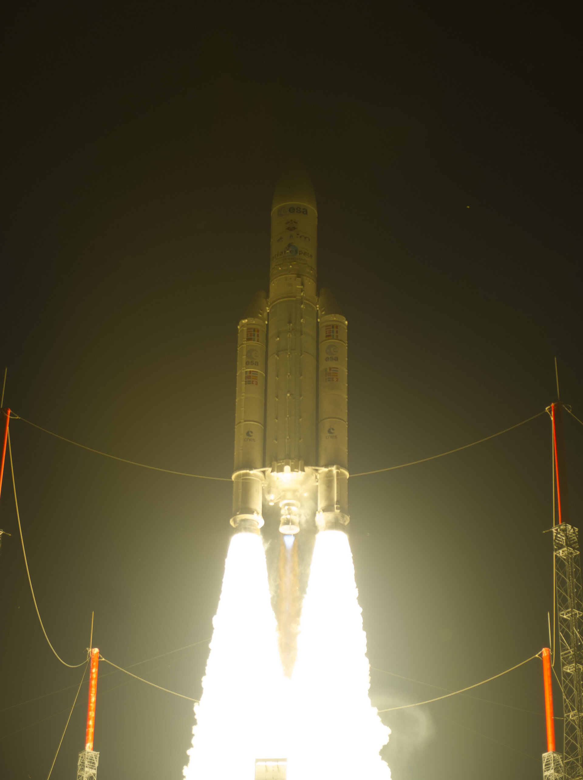 Liftoff of Ariane 5 VA213 with ATV-4