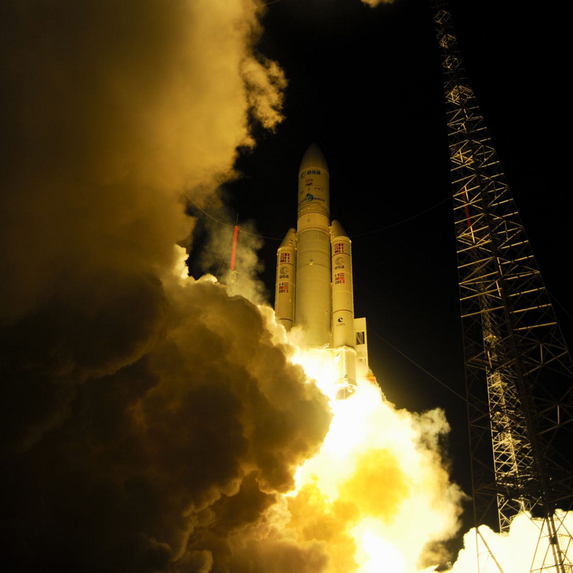 Liftoff of Ariane 5 VA213 with ATV-4