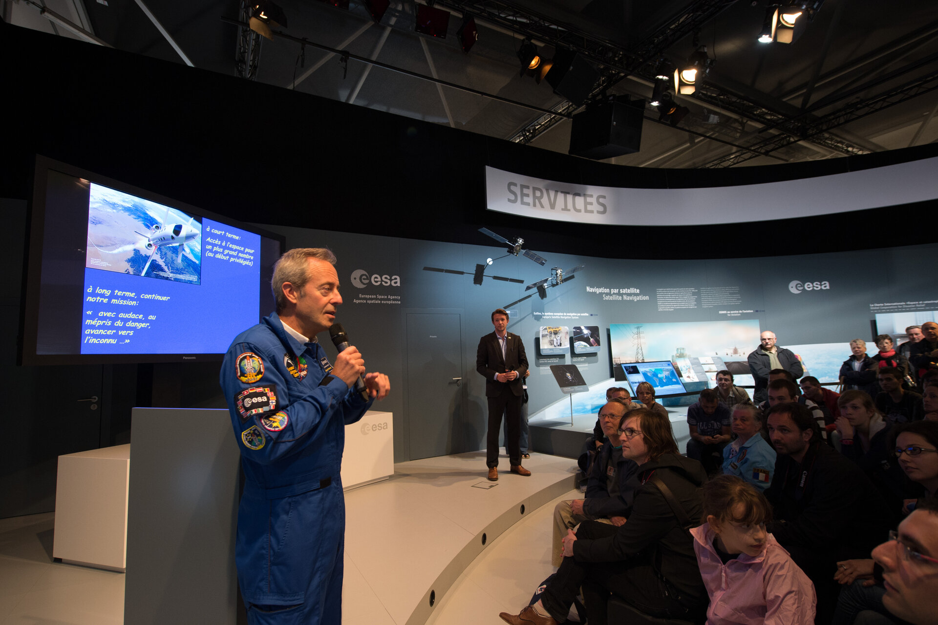 Public during the "Working in Space" lively presentation