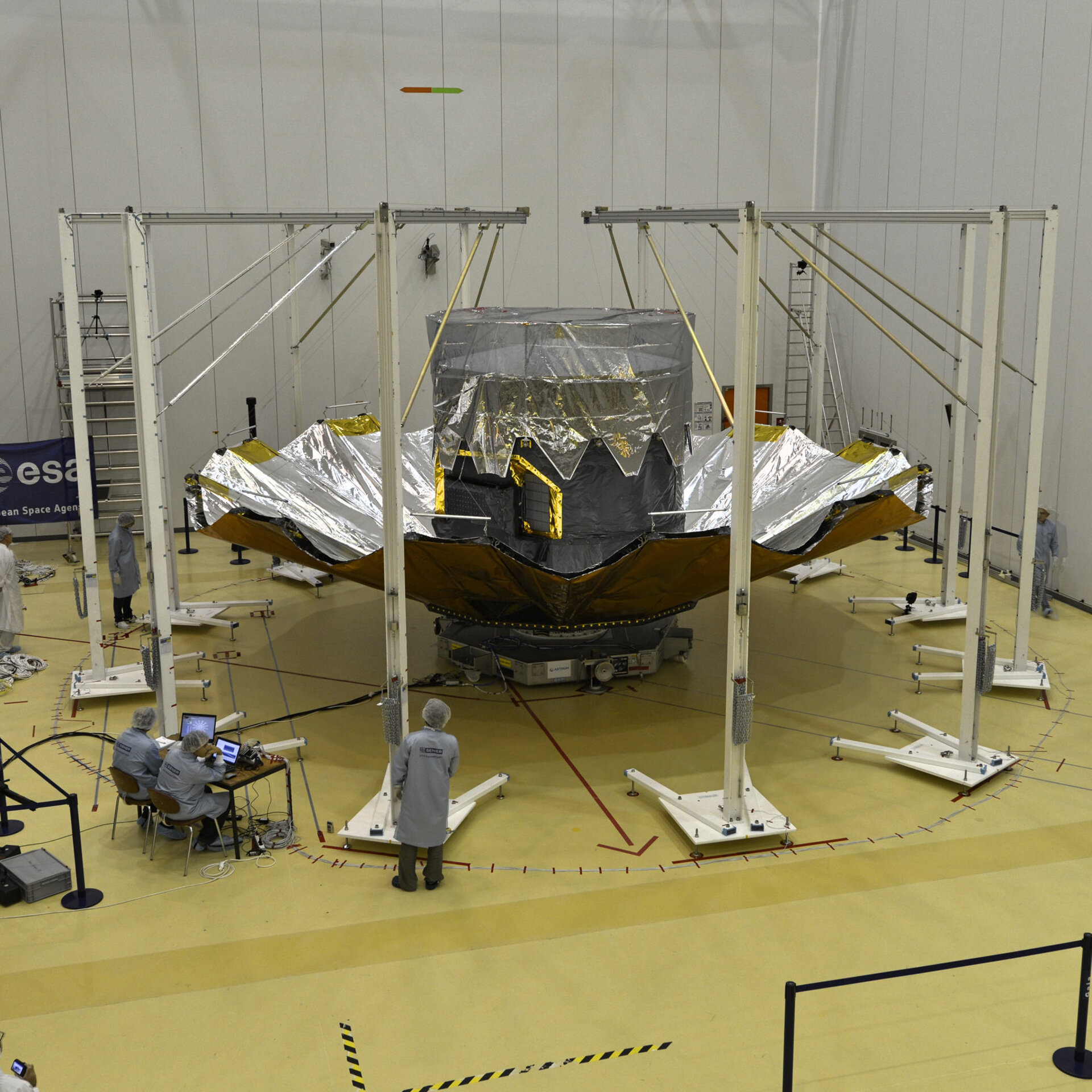 Deployment of Gaia's DSA