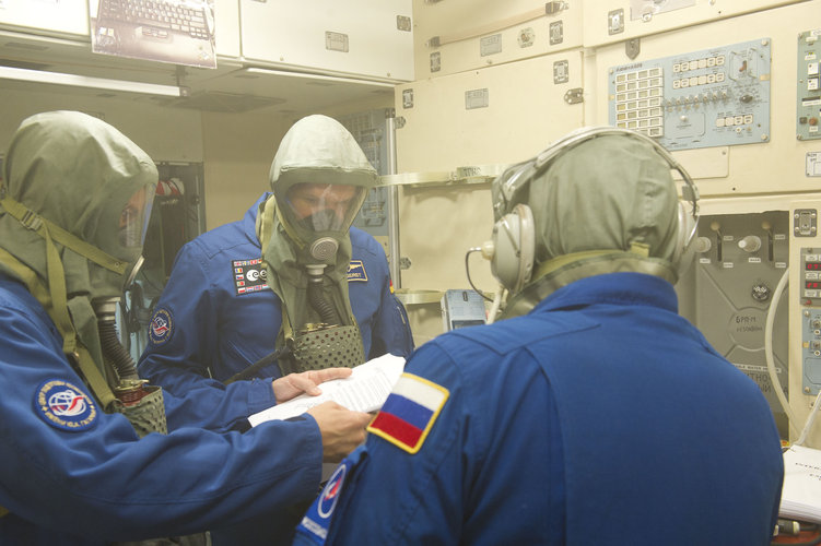 Expedition 40/41 prime crew during training