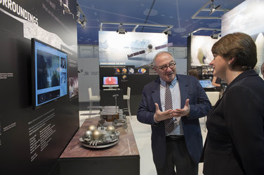 Jean-Jacques Dordain and Arlene Forster