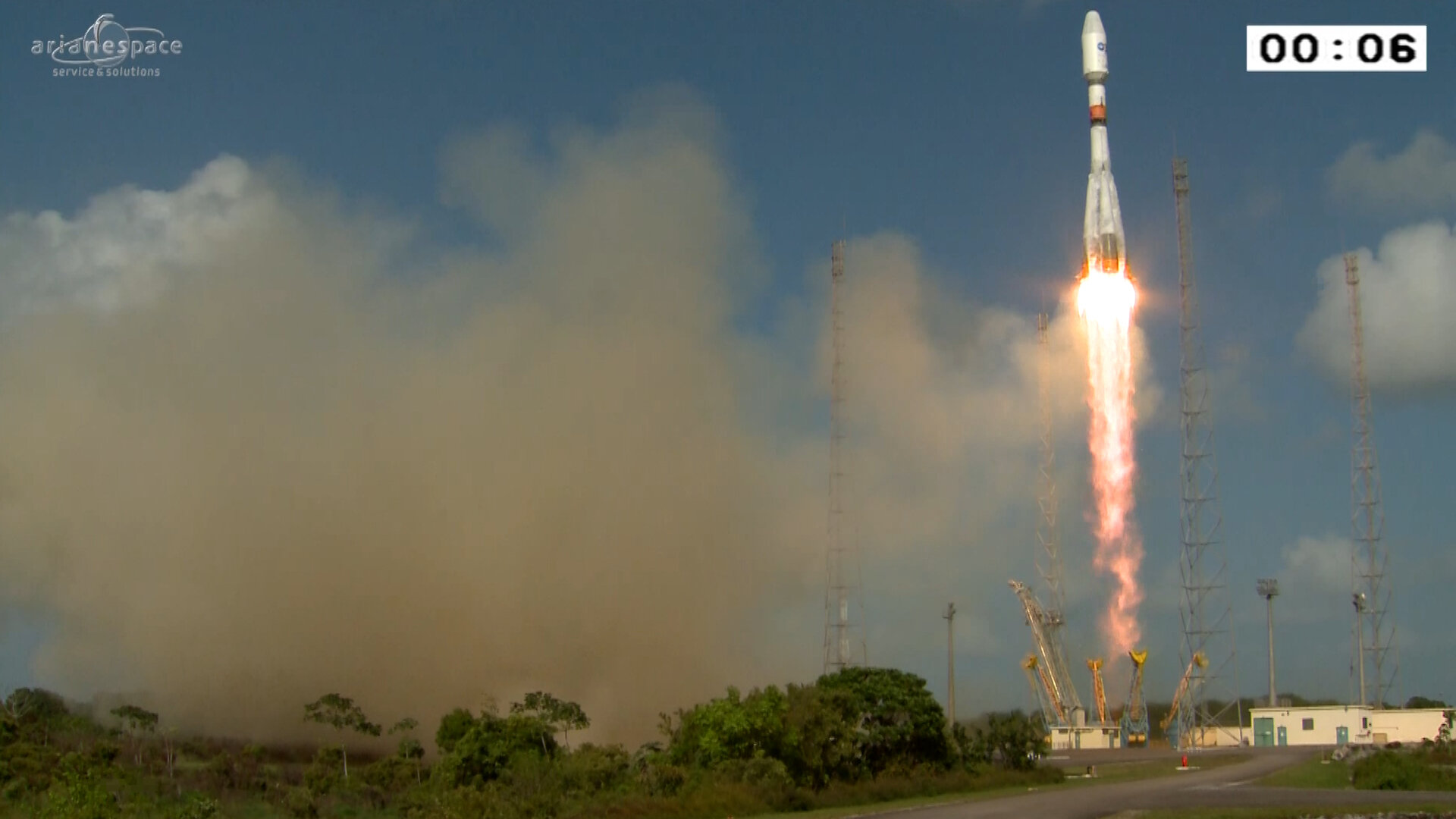 Soyuz liftoff on flight VS10