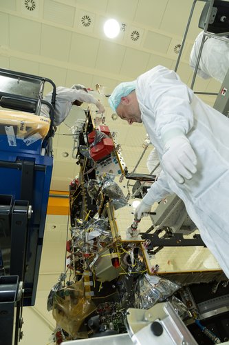 SmallGEO AG1 completes integration in OHB cleanroom