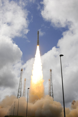 Vega VV04 IXV Liftoff