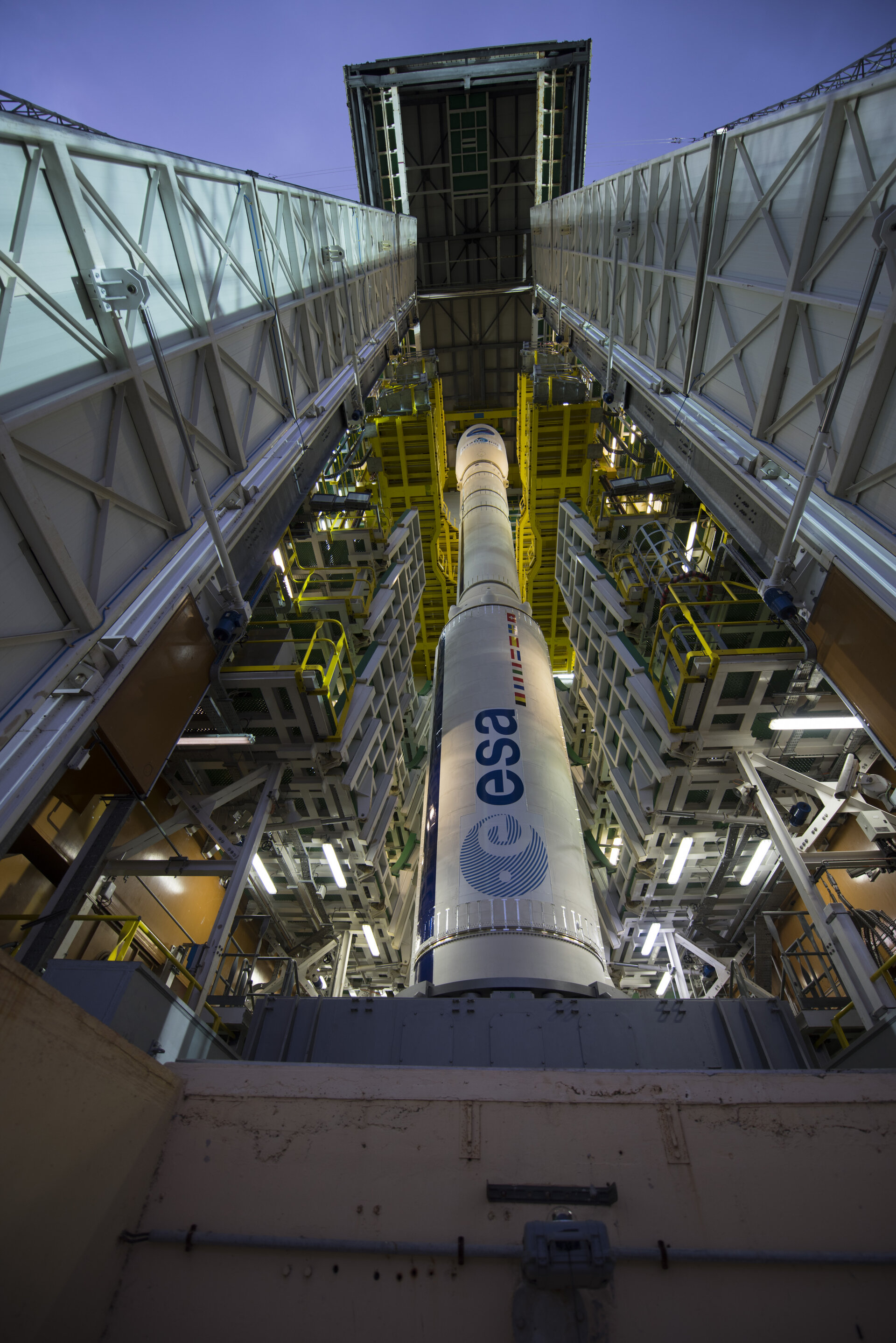 Vega VV04 ready for liftoff