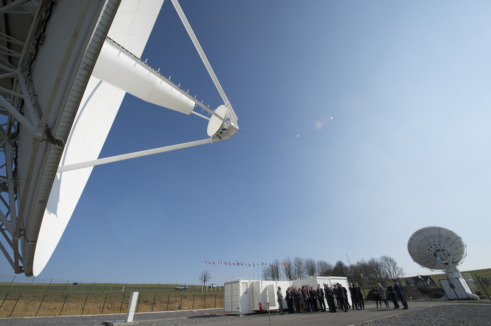 King Philippe of Belgium views Redu's 20-m Galileo antenna