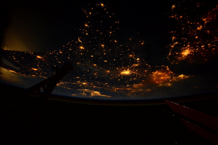 La France de nuit, vue depuis la Station spatiale internationale