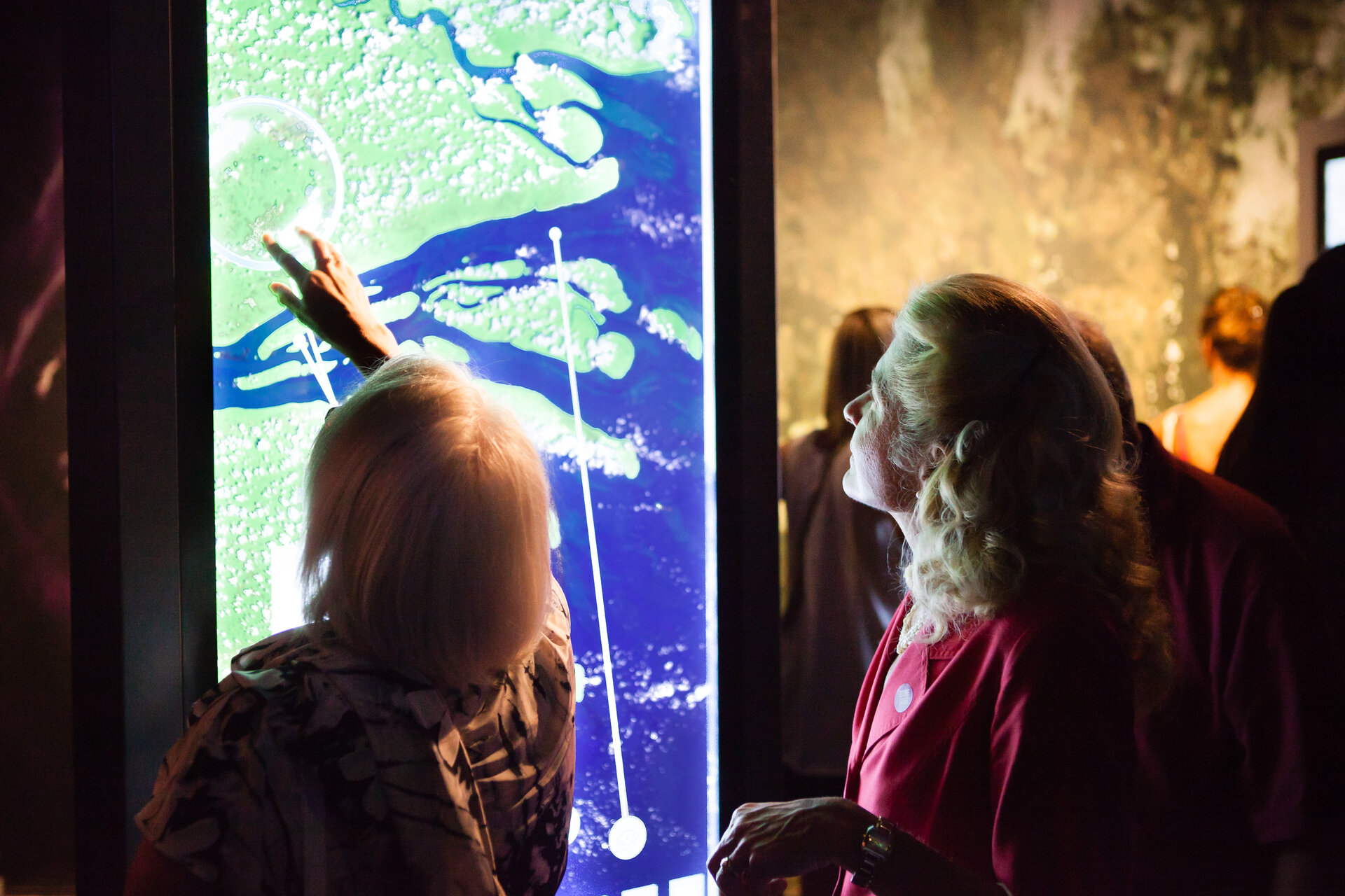 Images attract visitors