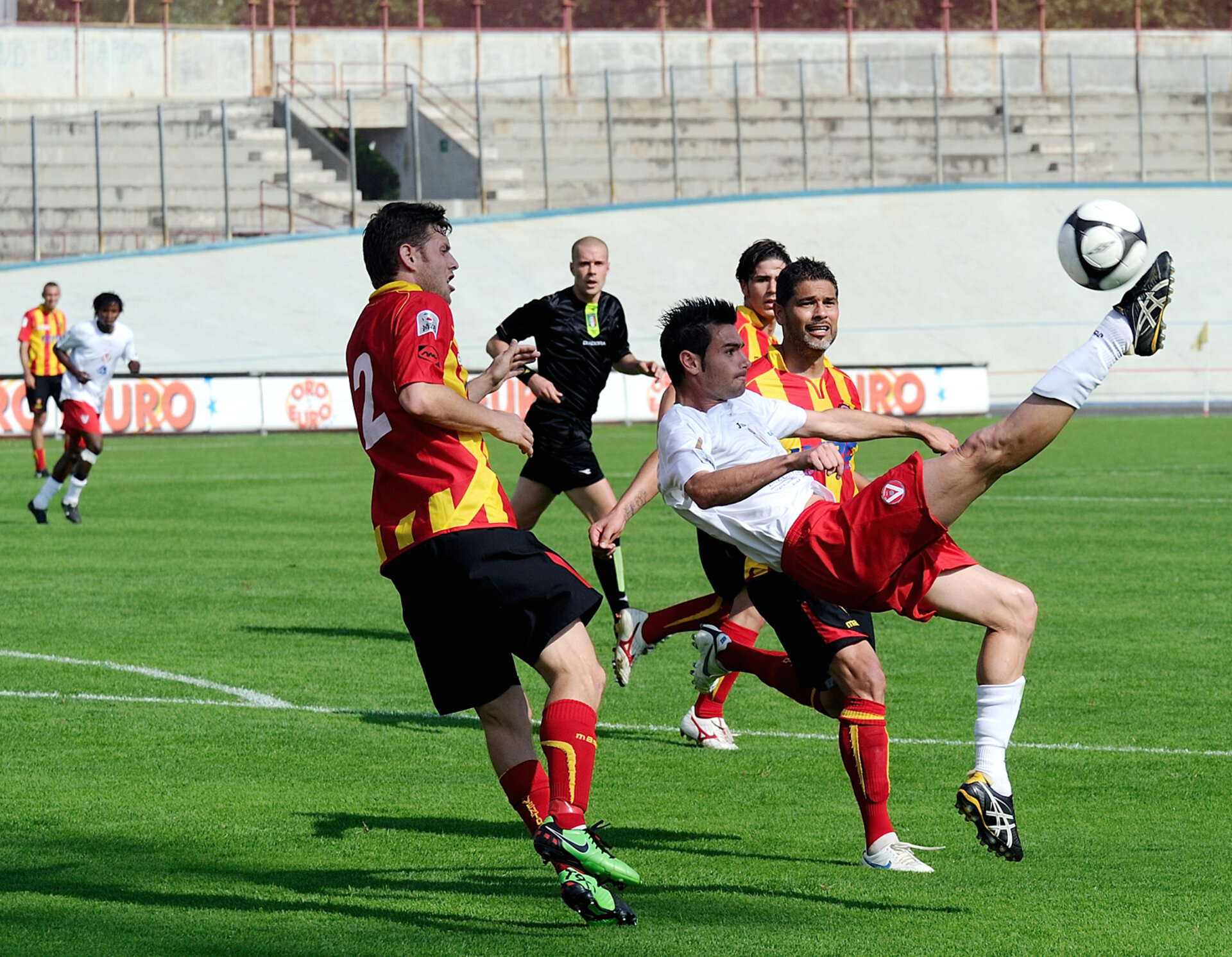 Satcoms promotes lower leagues