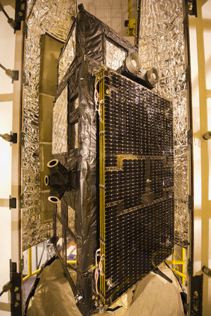 Sentinel-3A being encapsulated within its Rockot fairing