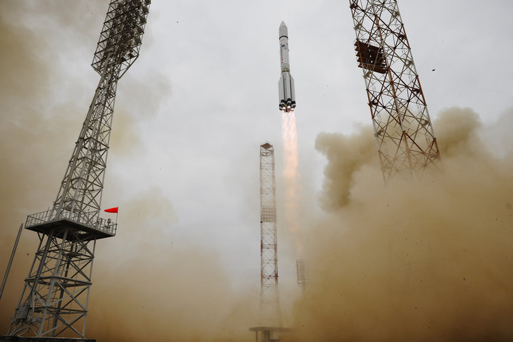 ExoMars 2016 liftoff