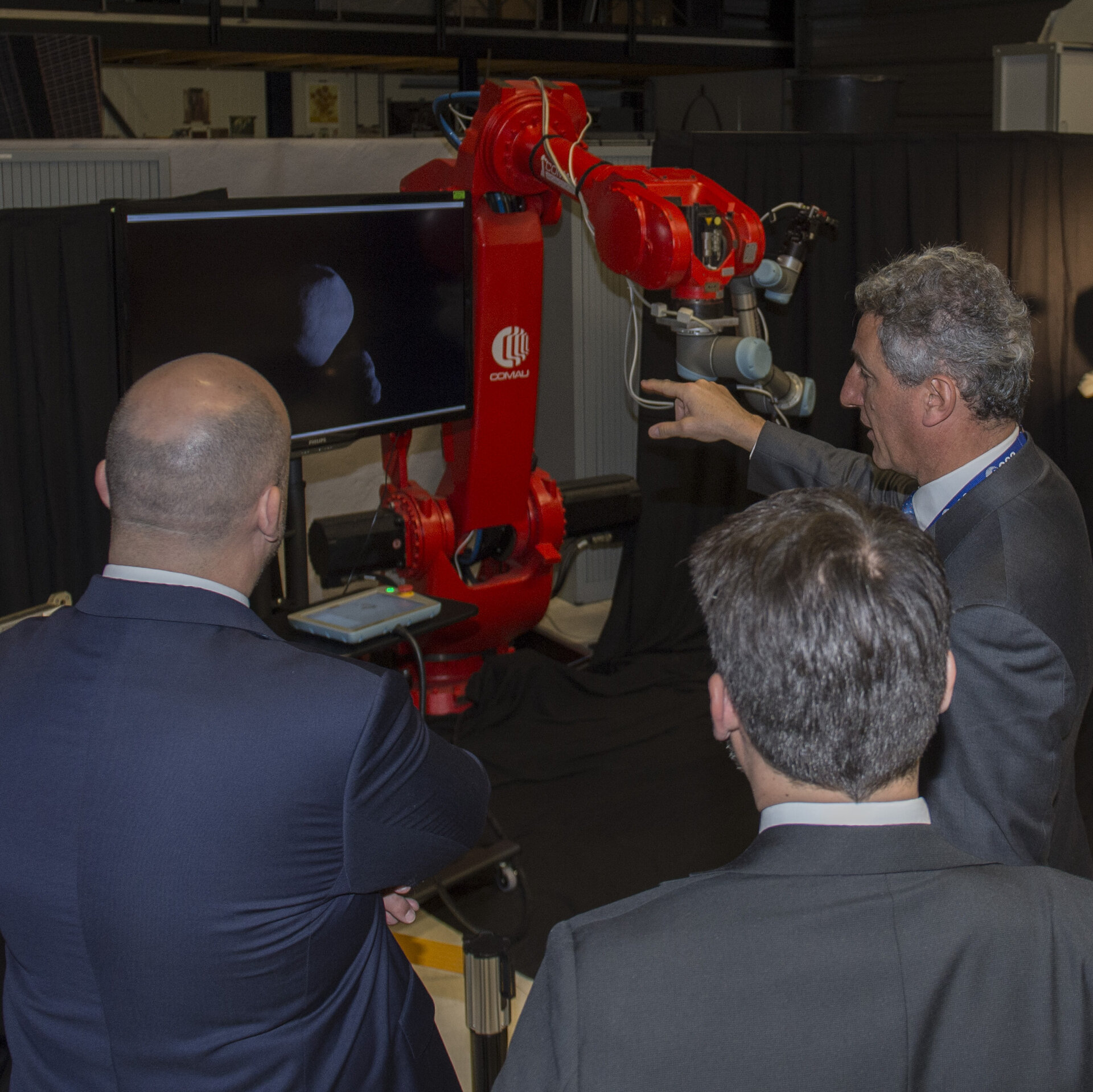 Luxembourg Deputy PM shown asteroid test