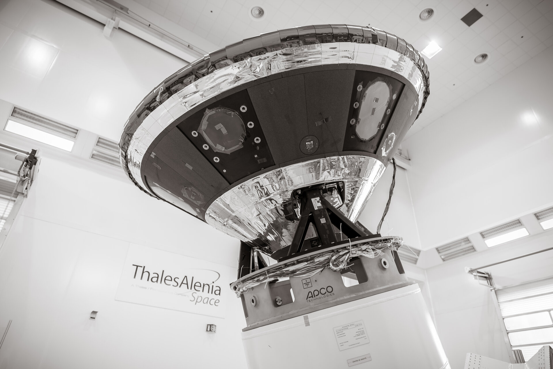 Schiaparelli Strikes a Pose