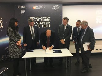 ESA BIC Lazio MoU signature 17nov2016