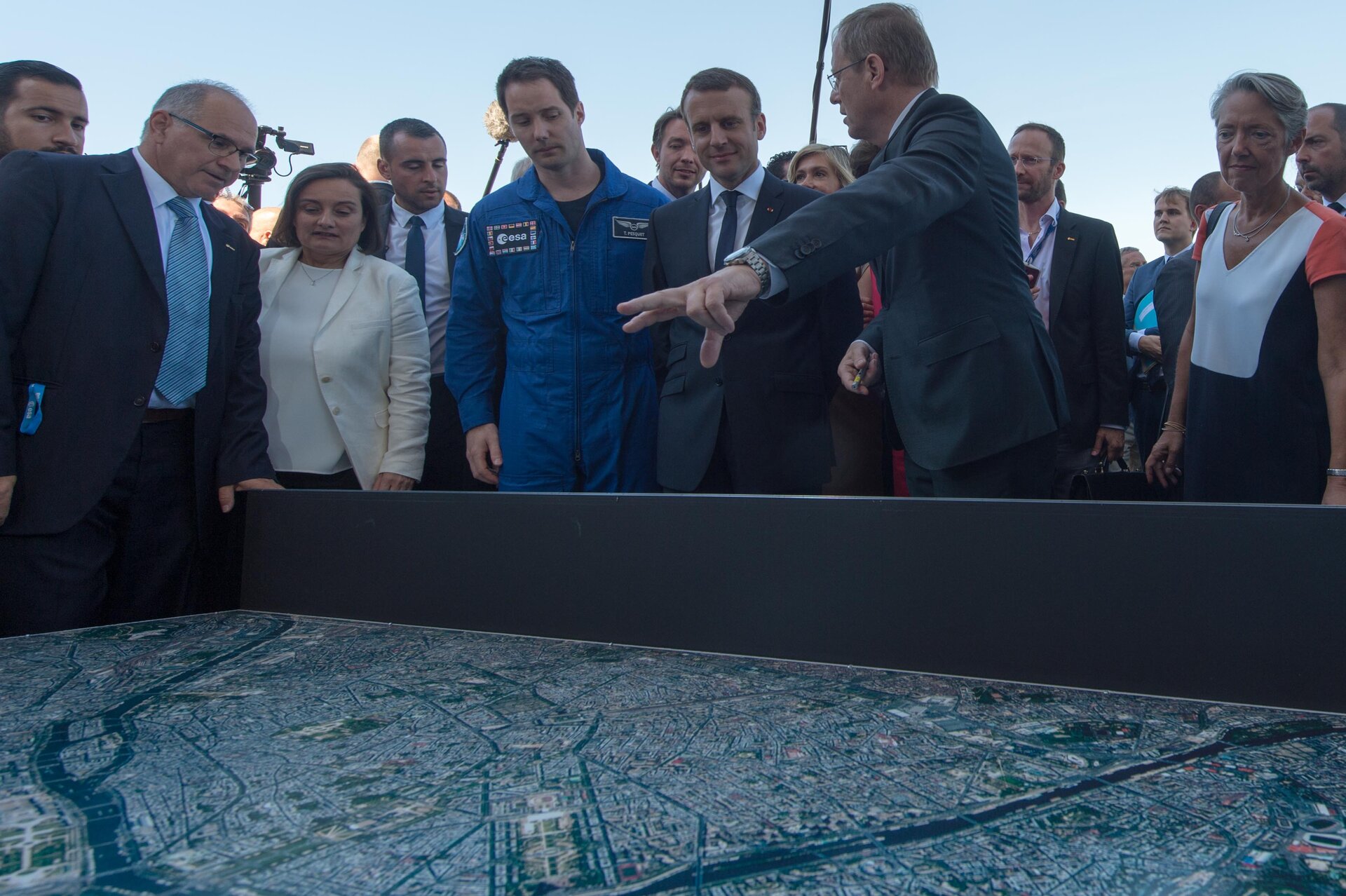 President Emmanuel Macron meets Thomas Pesquet, and Jan Wörner