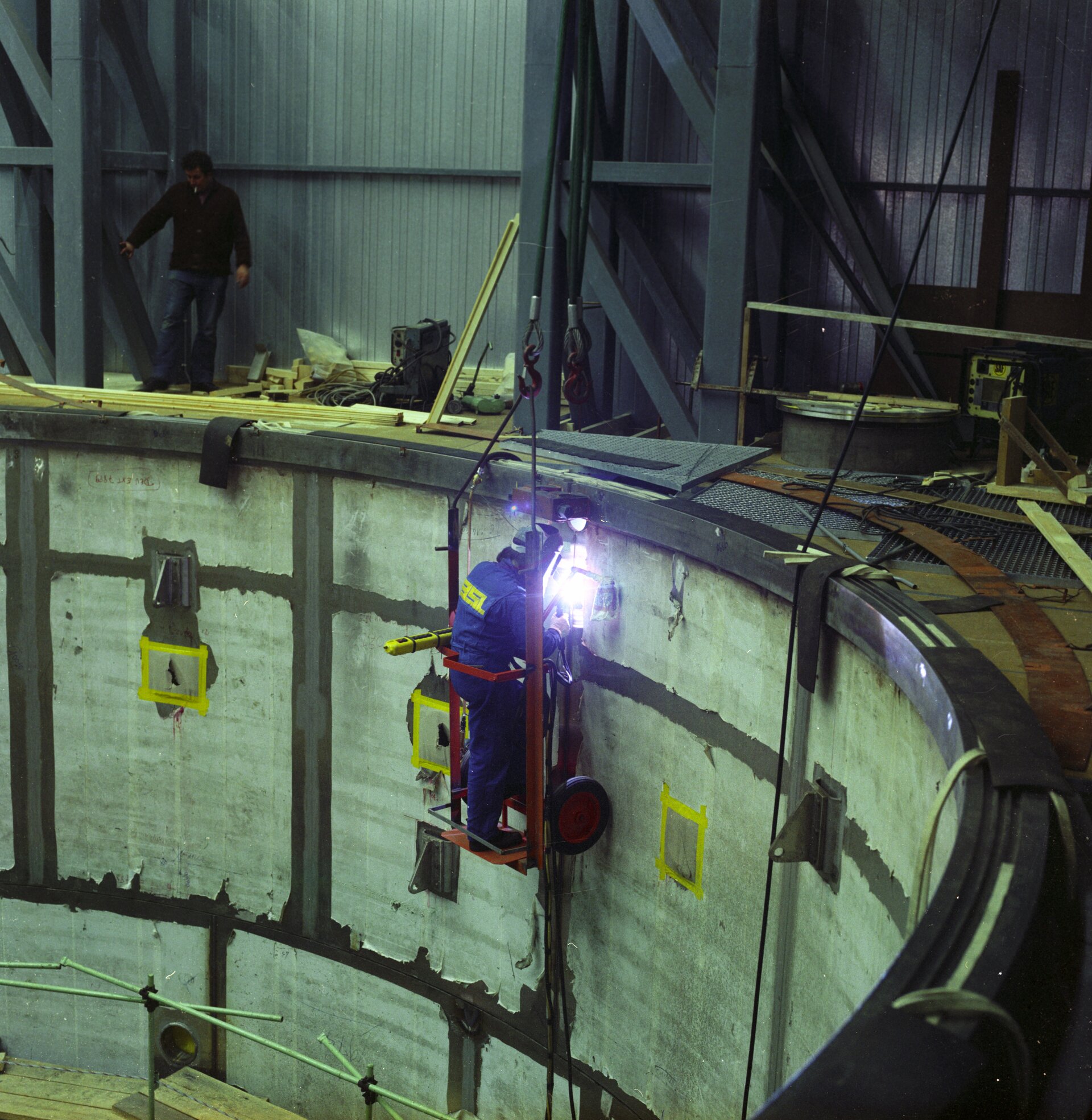 Welding ESTEC's new Dynamic Test Chamber in 1975