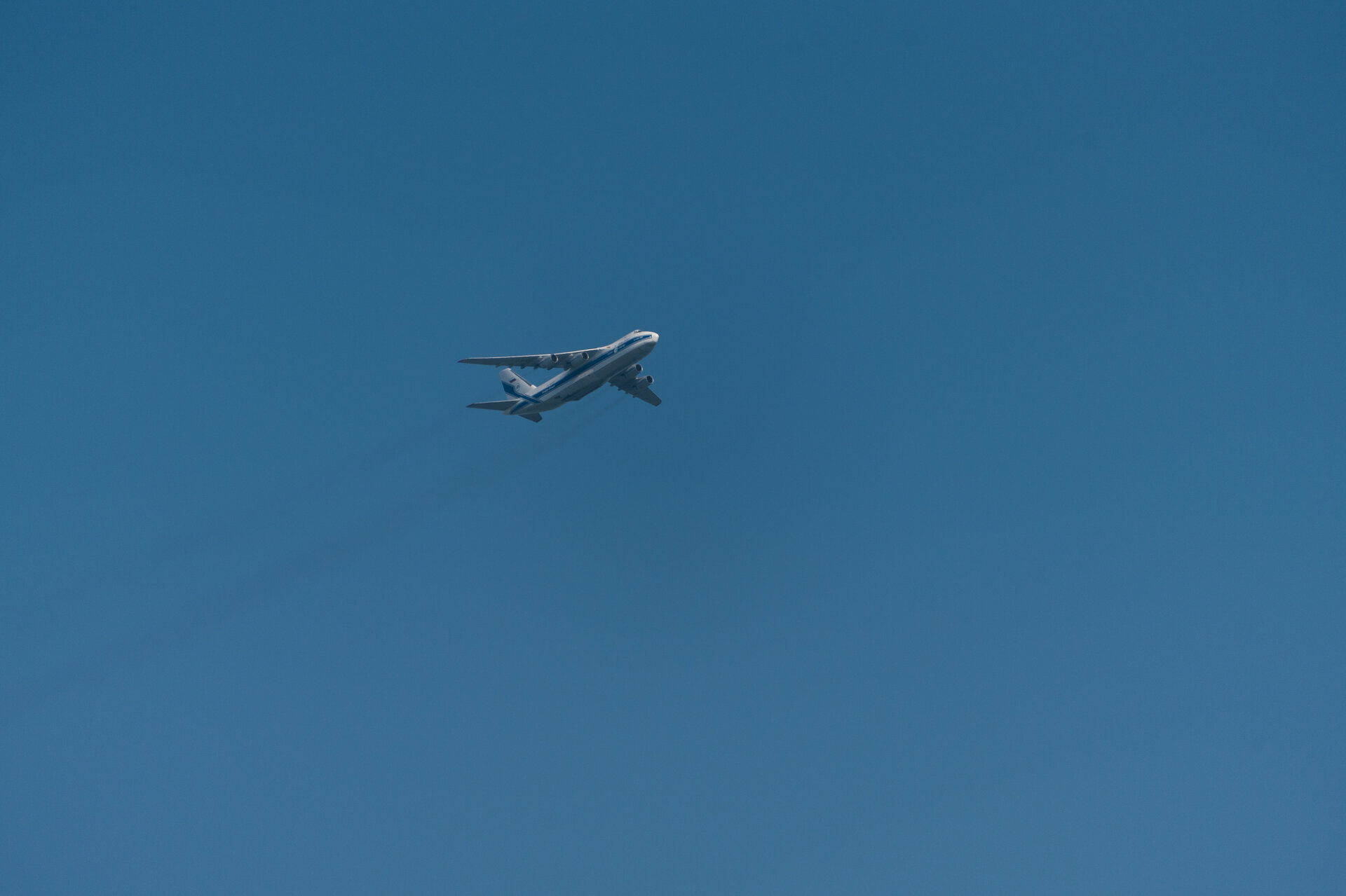 Antonov overhead