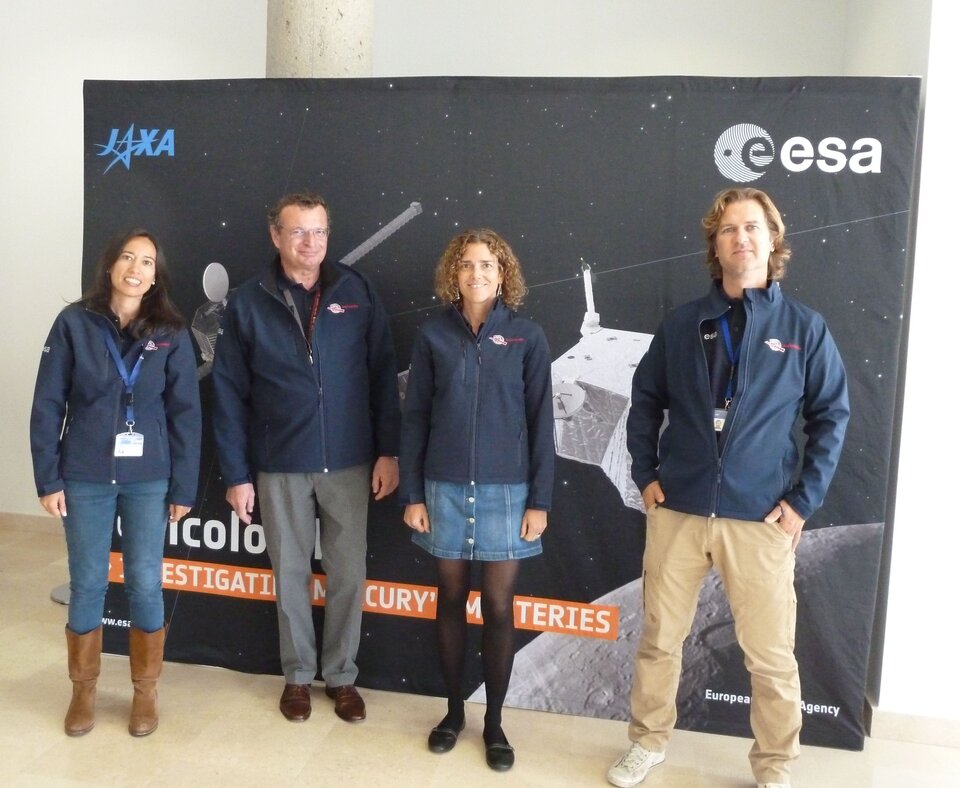 Parte da equipa da BepiColombo no ESAC
