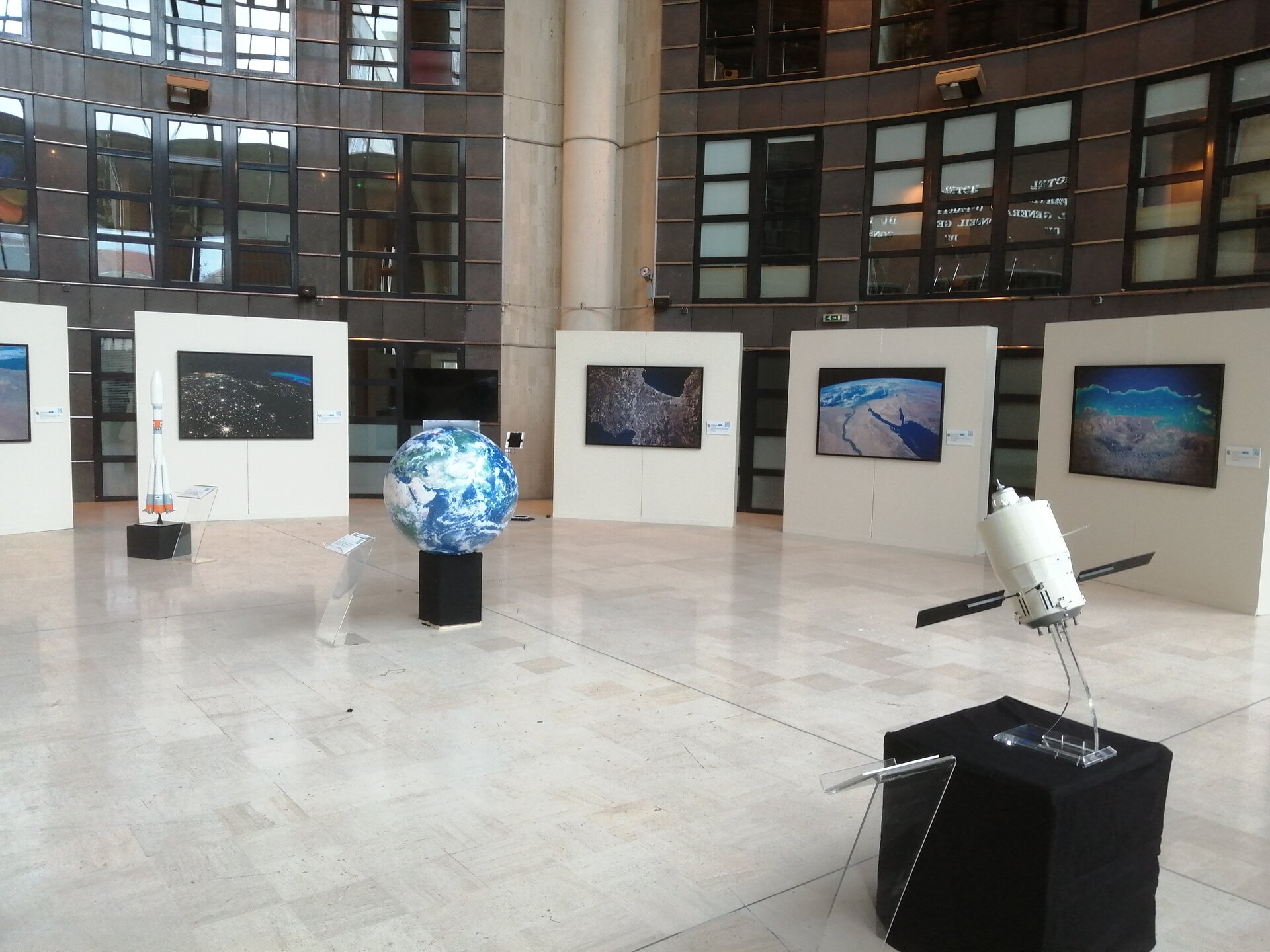 Exposition itinérante photos Thomas Pesquet