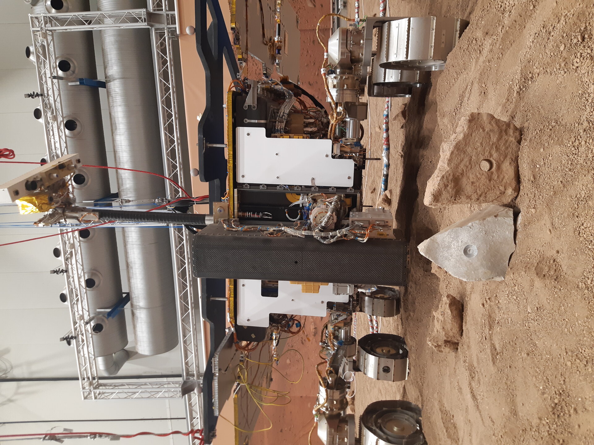 ExoMars twin rover and the martian rocks