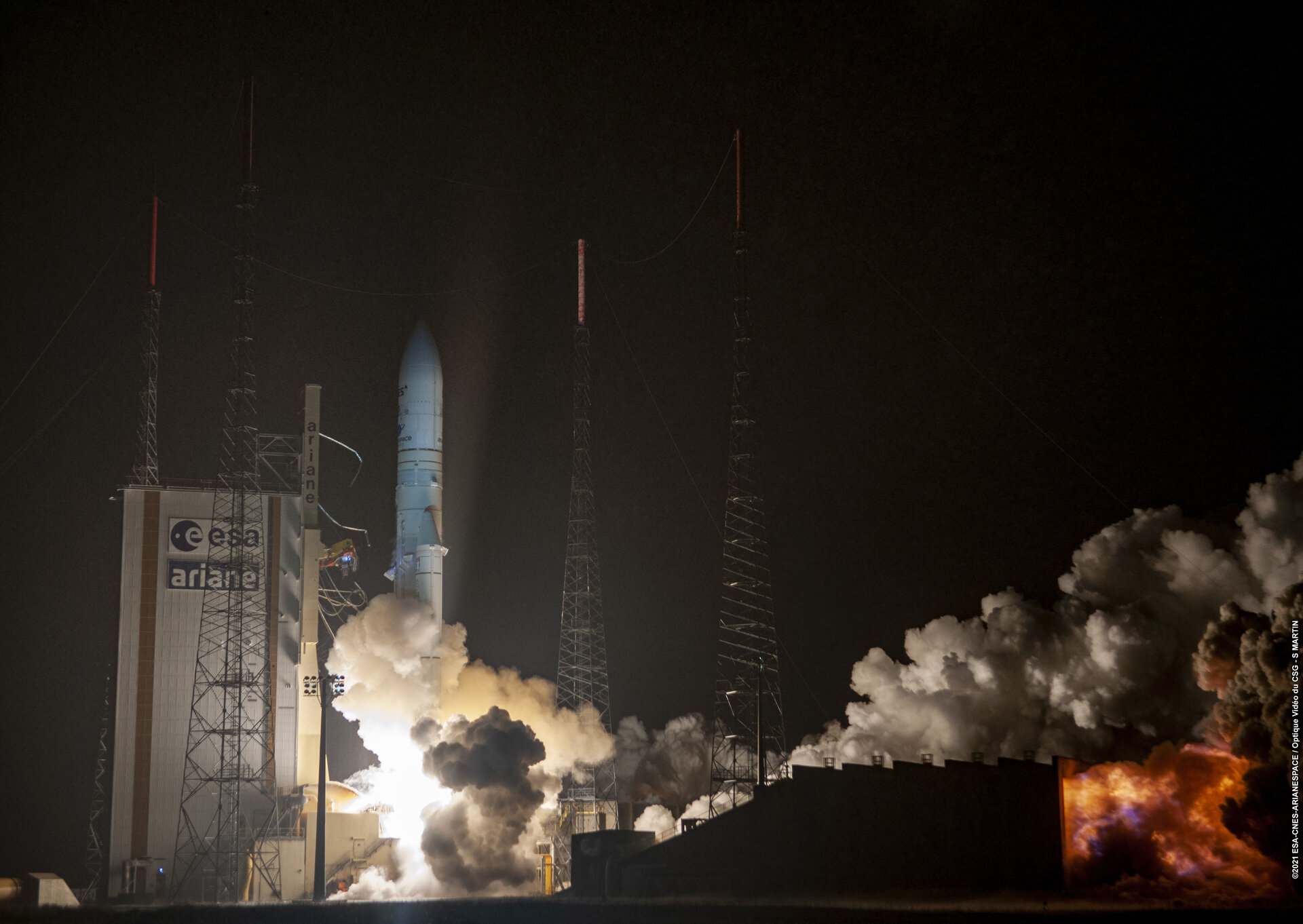 Ariane 5 flight VA255 lifted off from Europe’s Spaceport in French Guiana to deliver SES-17 and Syracuse-4A to their planned orbits