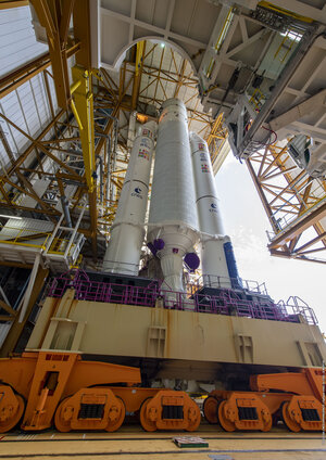 VA258 Ariane 5 transfer to launch zone